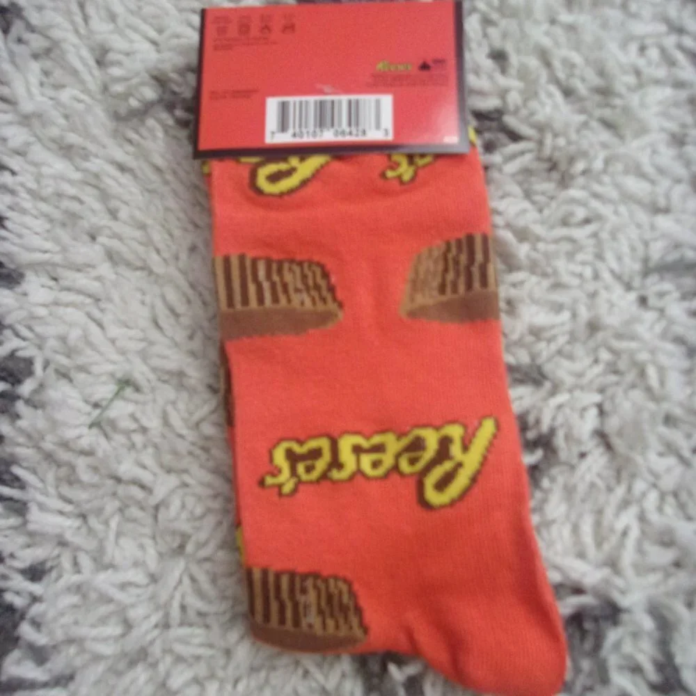 Reeses Peanut butter cup Mens socks 6-12 new Crew